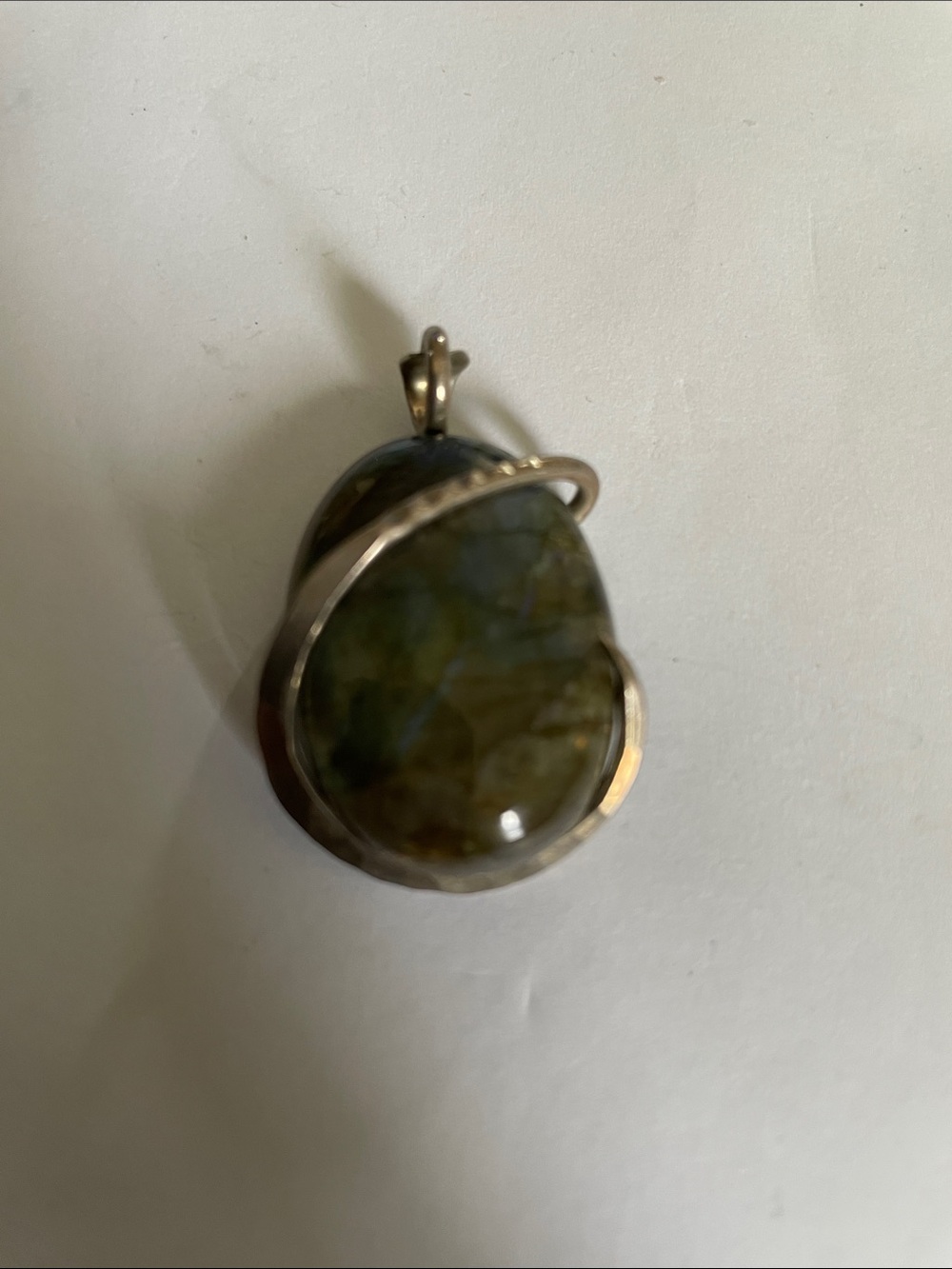 Silver Green Labradorite Oval Pendant. 8/21/6